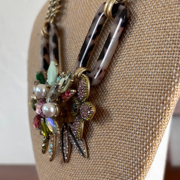 Stella & Dot Belle Statement Tortoise Necklace with Multicolor Crystal Pendant - Picture 4 of 9